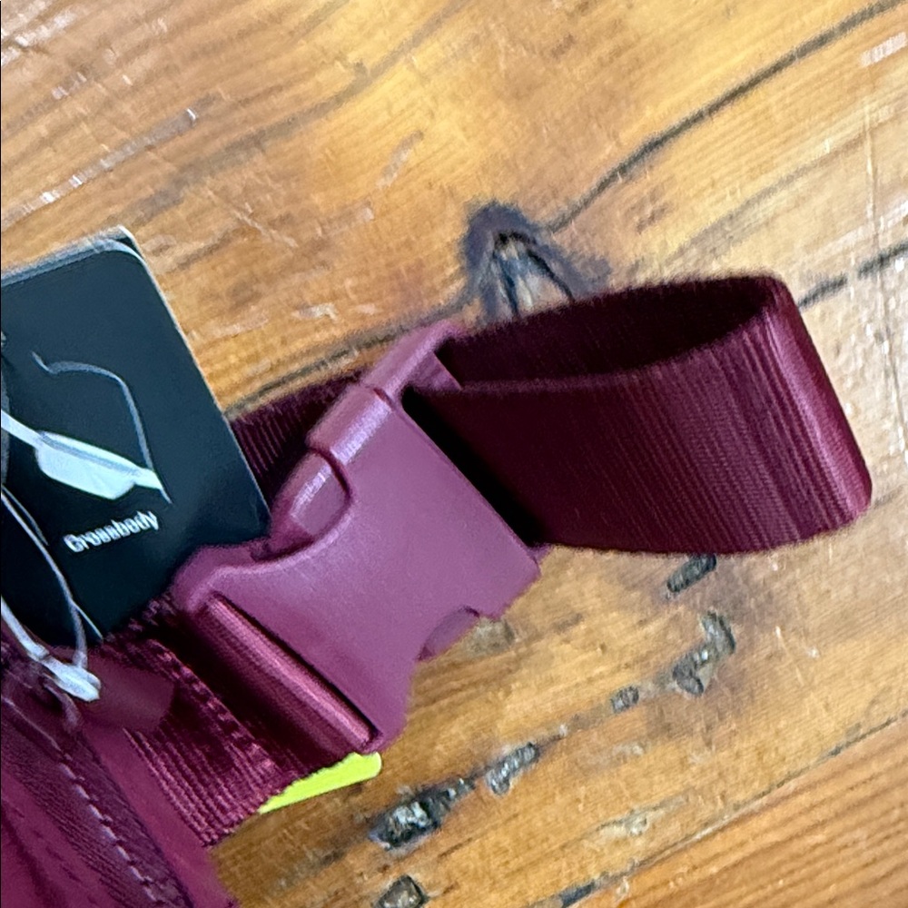 Athletic Works Burgundy Belt Bag crossbody or across waist - Picture 9 of 11